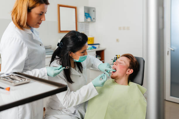 Best Broken or Cracked Tooth Emergency Dentist in Lomita, CA